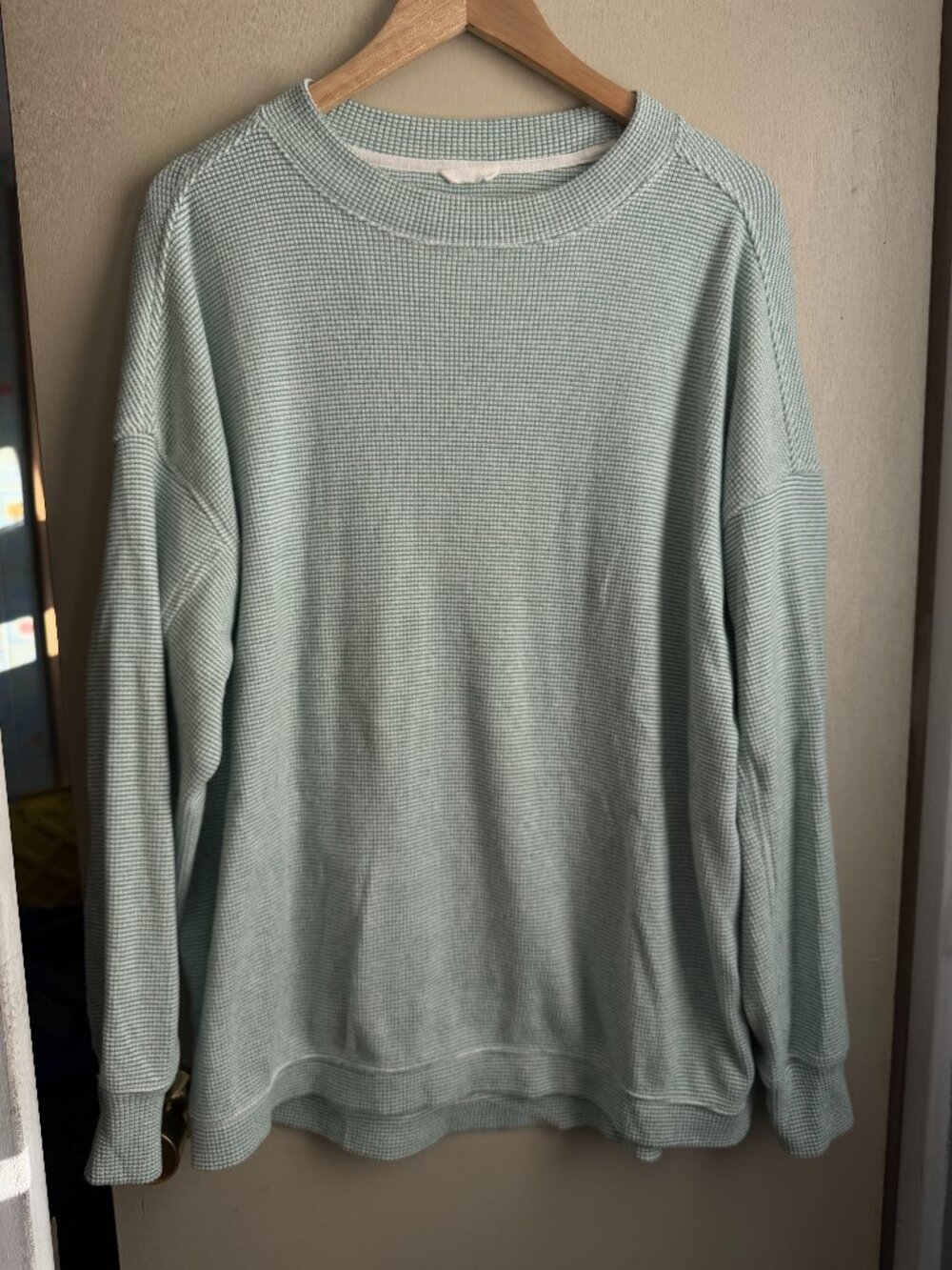 Aerie Oversized Green and White Waffle Crewneck Baggy Relaxed Fit Size Medium